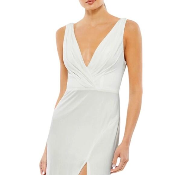 MAC DUGGAL Dress Size 6 Evening Gown White Jersey Stretch NEW V Neck - Picture 9 of 9